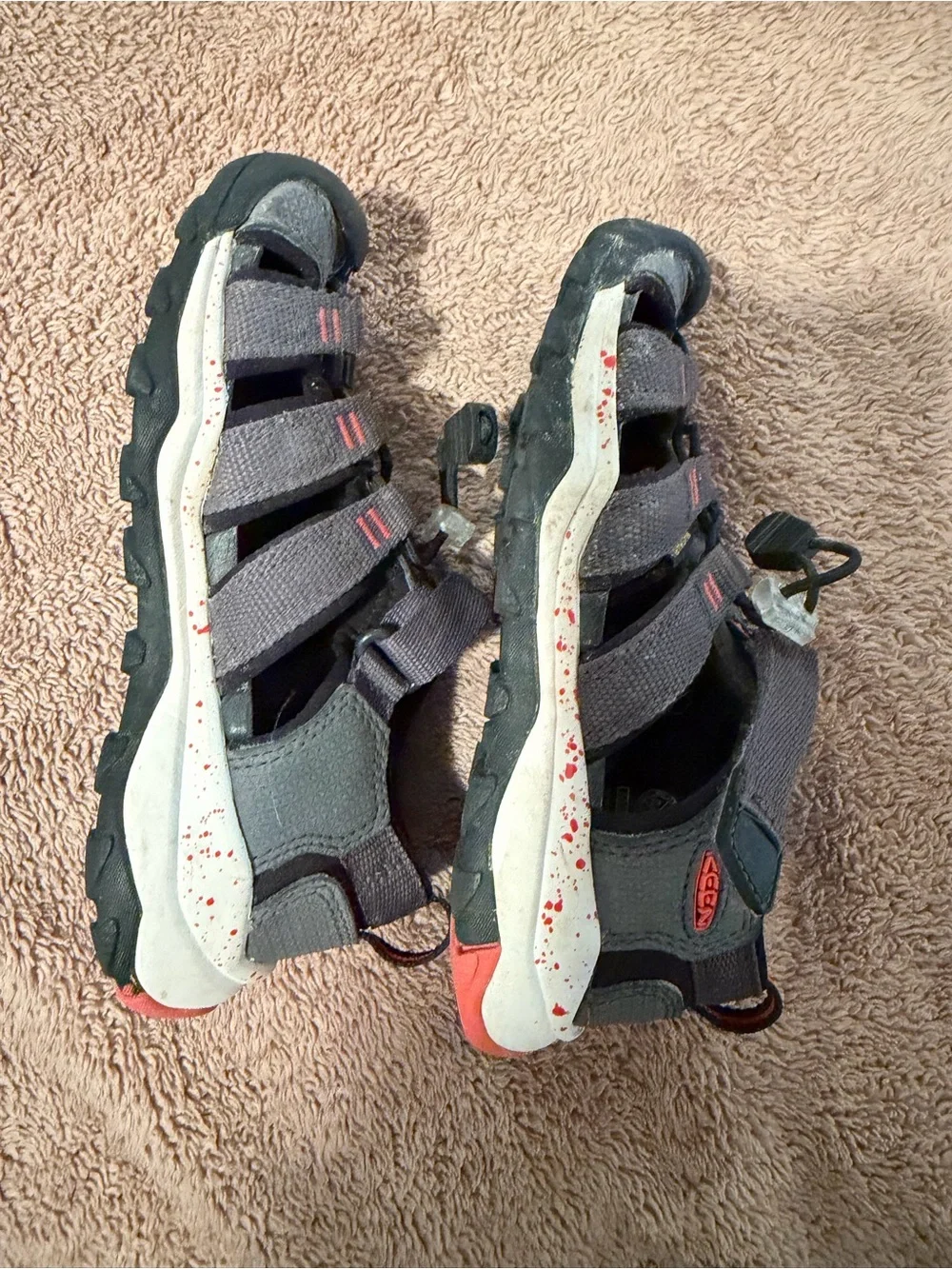 Keen Kids Gray and Red Closed-Toe Sport Sandals - toddler 11